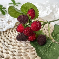 Земляника искусственная на ветке, реалистичная, 9 ягод, ветка 30 см, набор - 1 ветка