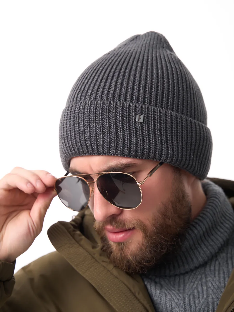 Шапка зимняя на флисе вязаная осень