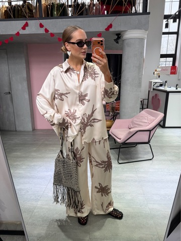 Шелковый костюм Coral Bay молочный