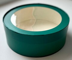 Упаковка "Шайба" зеленая с окном д16 высота 7см