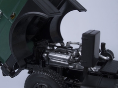 MAZ-5432 road tractor early cabin green AutoHistory 1:43