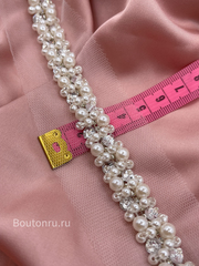 Тесьма на белой сетке с жемчугом и стразами