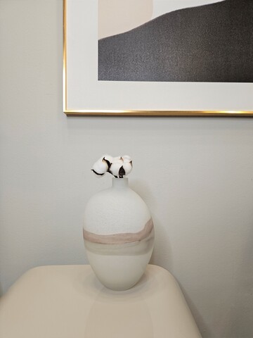 Ваза Flowing white vase A