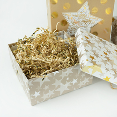Коробка одиночная, Квадрат, Звезда и горошек, Бежевый, 20*20*9,5 см, 1 шт.