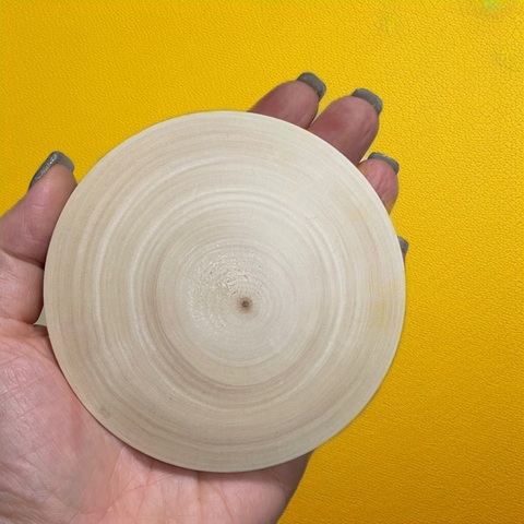 Медальон, липа, 10,5см