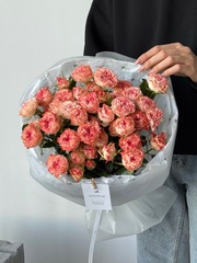 Букет моно из кустовых роз 9 шт