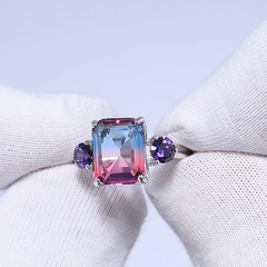 92011725 - Серебряное кольцо с прямоугольным ситаллом с эффектом ОМБРЕ