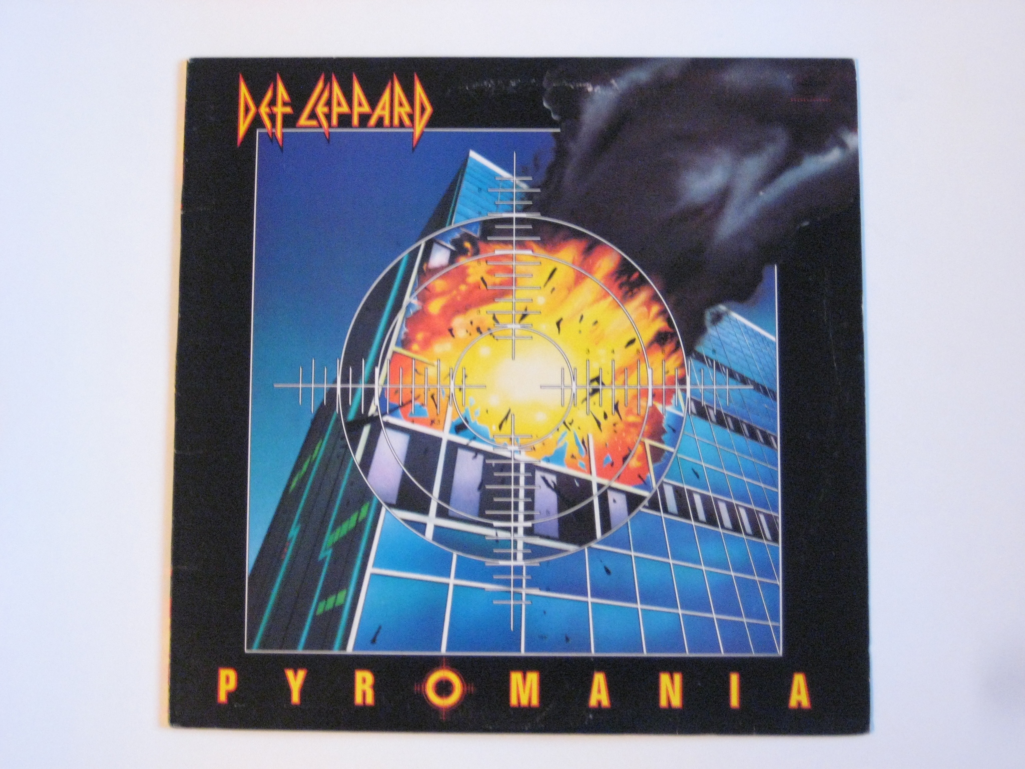 Amp pyromania. Def Leppard – Pyromania.