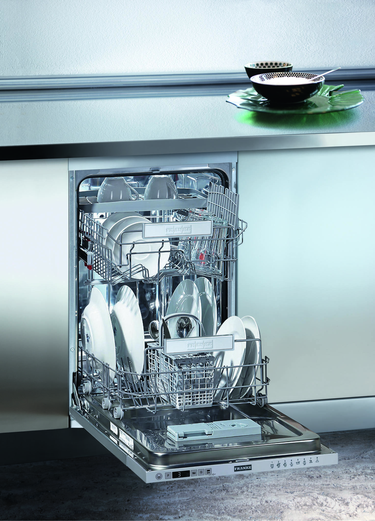 Посудомоечные машины встраиваемые фото