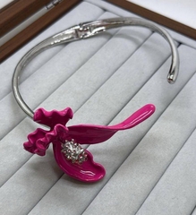 kole-choker-fiksirovannoj-formy-orhideya