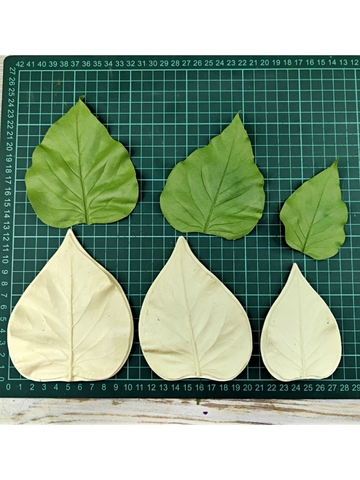 Молды пластиковые листья сирени 3шт