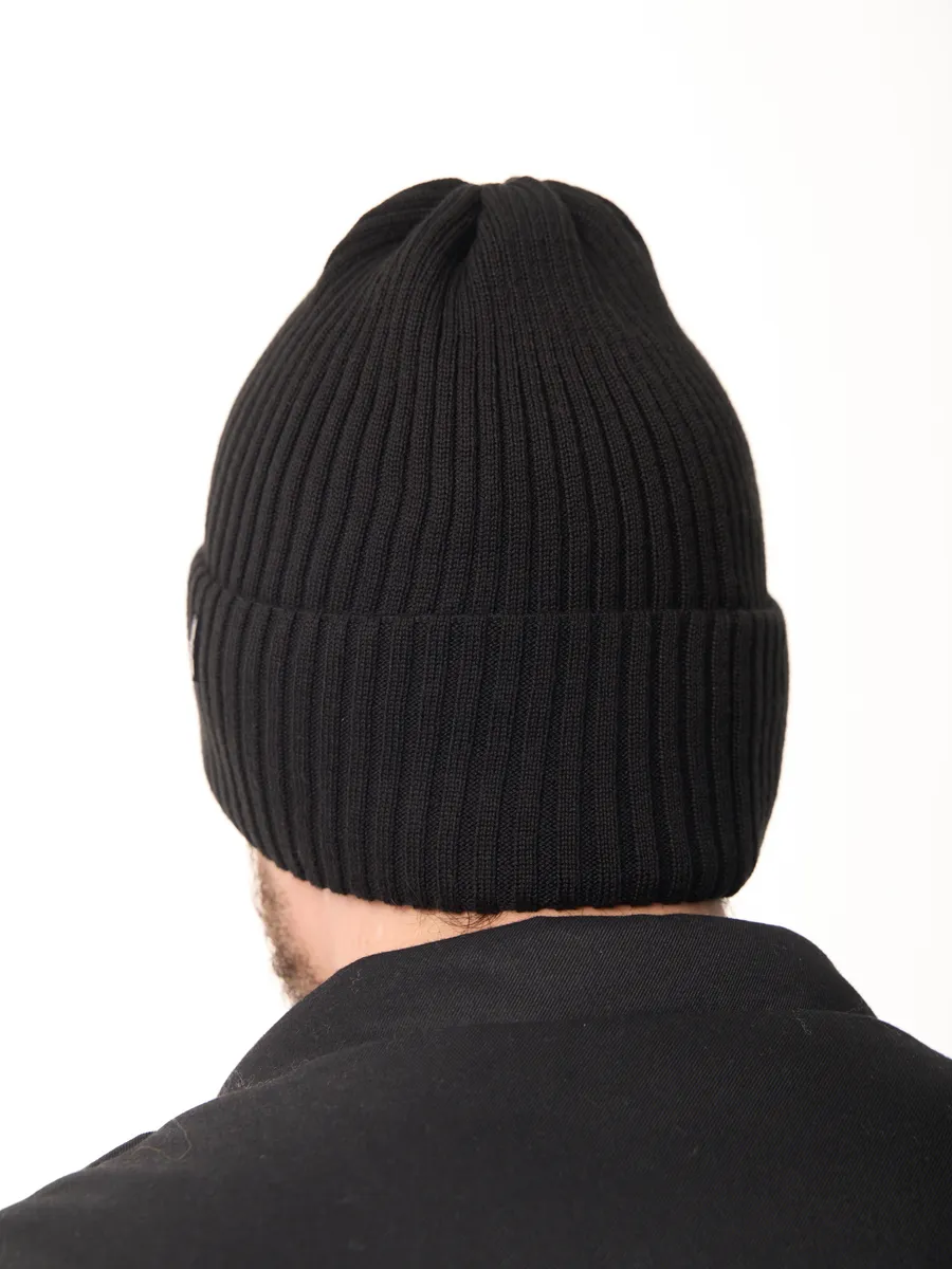 Шапка осенняя бини вязаная зима