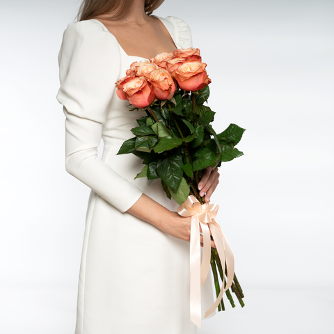 Букет 9 коралловых роз Эквадор