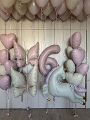 Нежный набор воздушных шаров с сердечками, бабочками, цифрой и единорогом