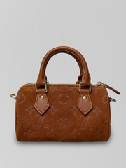 Сумочка M81085 замшевая на коротких ручках с ремешком в комплекте