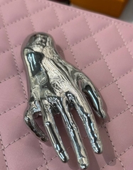 Стильная брошь РУКА (кисть) в стиле ZARA