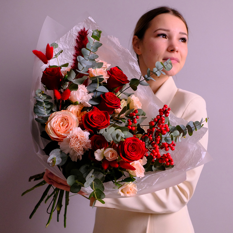 Доставка цветов в Москве, купить букеты по доступным ценам на сайте kormstroytorg.ru