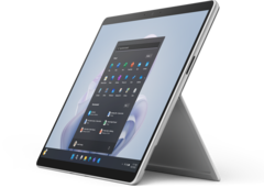 Surface Pro 9 (Intel Core i5-1235U, 8GB RAM, 128GB SSD, Wi-Fi)