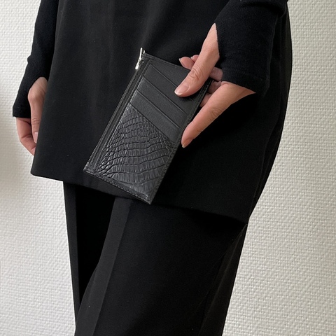 Кардхолдер из кожи козы и аллигатора, черного цвета