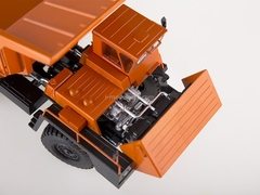 BELAZ-540A Dumper 5 grille crossbars orange 1:43 Dealer models BELAZ