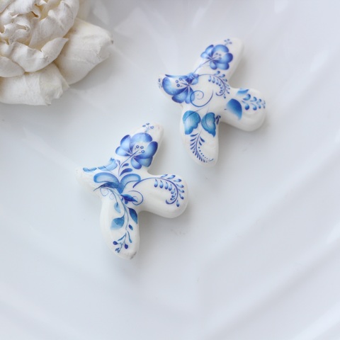 Подвеска фарфоровая Птичка белая 34*42 мм S034