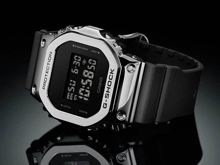 Casio GM-5600-1 купить | Оригинальные наручные часы Casio G-SHOCK GM-5600-1 в интернет-магазине по низкой цене.