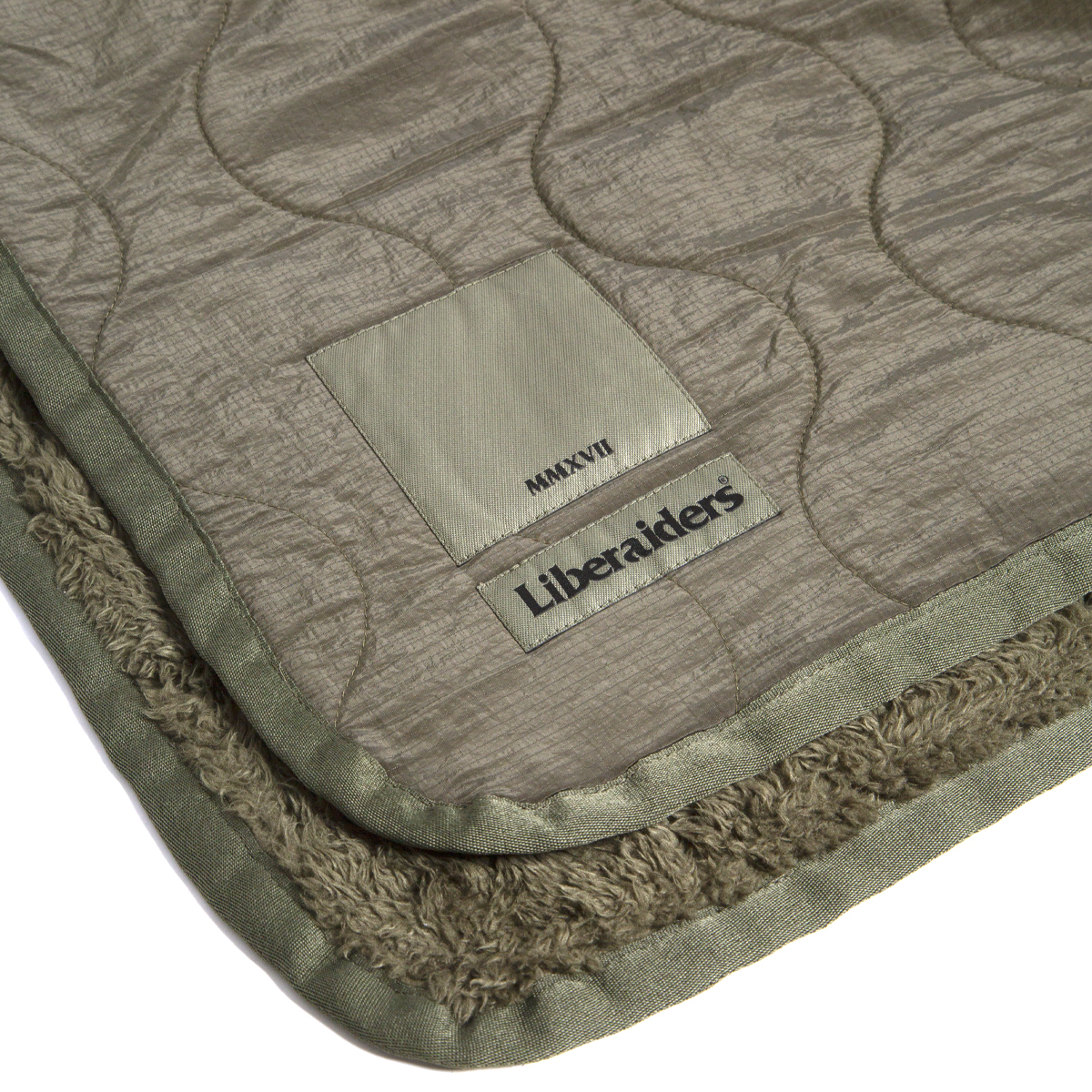 LIBERAIDERS : MILITARY QUILTED BLANKET II – BELIEF MOSCOW