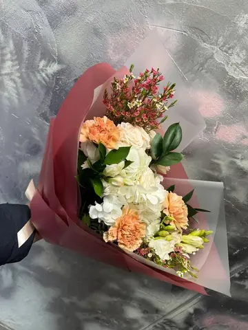 Букет с гортензией