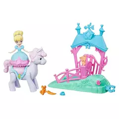 Игровой набор с куклой Дисней Маленькое королевство Magical Movers Золушка и конь
