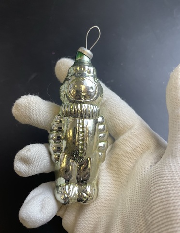 Ёлочная игрушка "Космонавт" мальчик, стекло, подвесная, винтаж СССР 1940-1980 гг