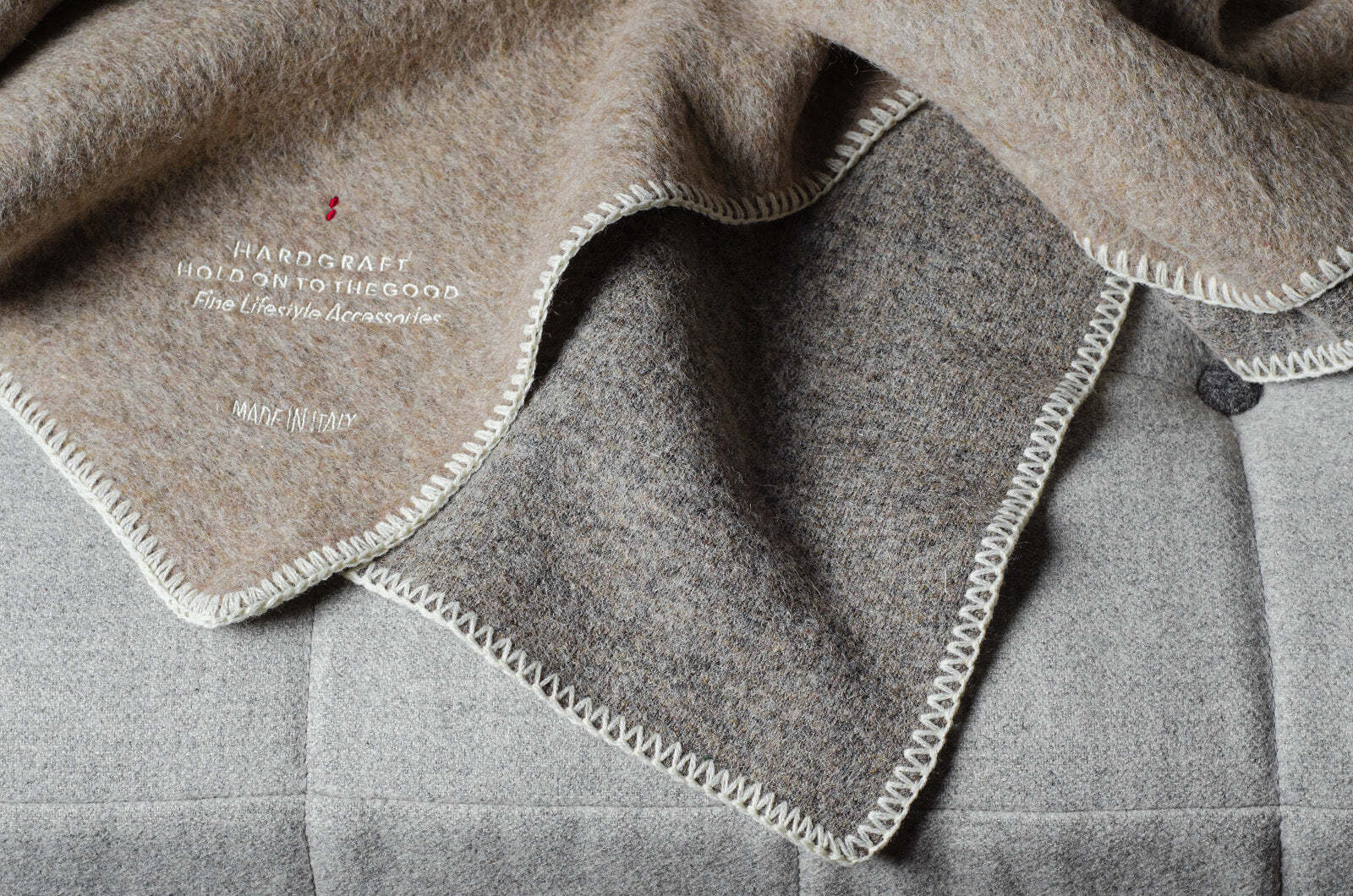 Hard Graft Wool Blanket Natural — плед из шерсти