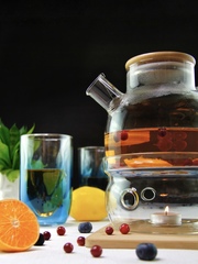 Заварочный чайник с подогревом от свечи в наборе с синими рельефными стаканами