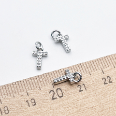 Подвеска Буква T, родиевое покрытие, фианиты, размер 9*6 мм, цена за 1 шт