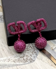 20345- Серьги-пусеты Valentino с подвеской шарик в розовом родаже (фуксия)