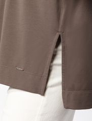 Футболка свободного кроя с авторским принтом  D49.082 (115629)