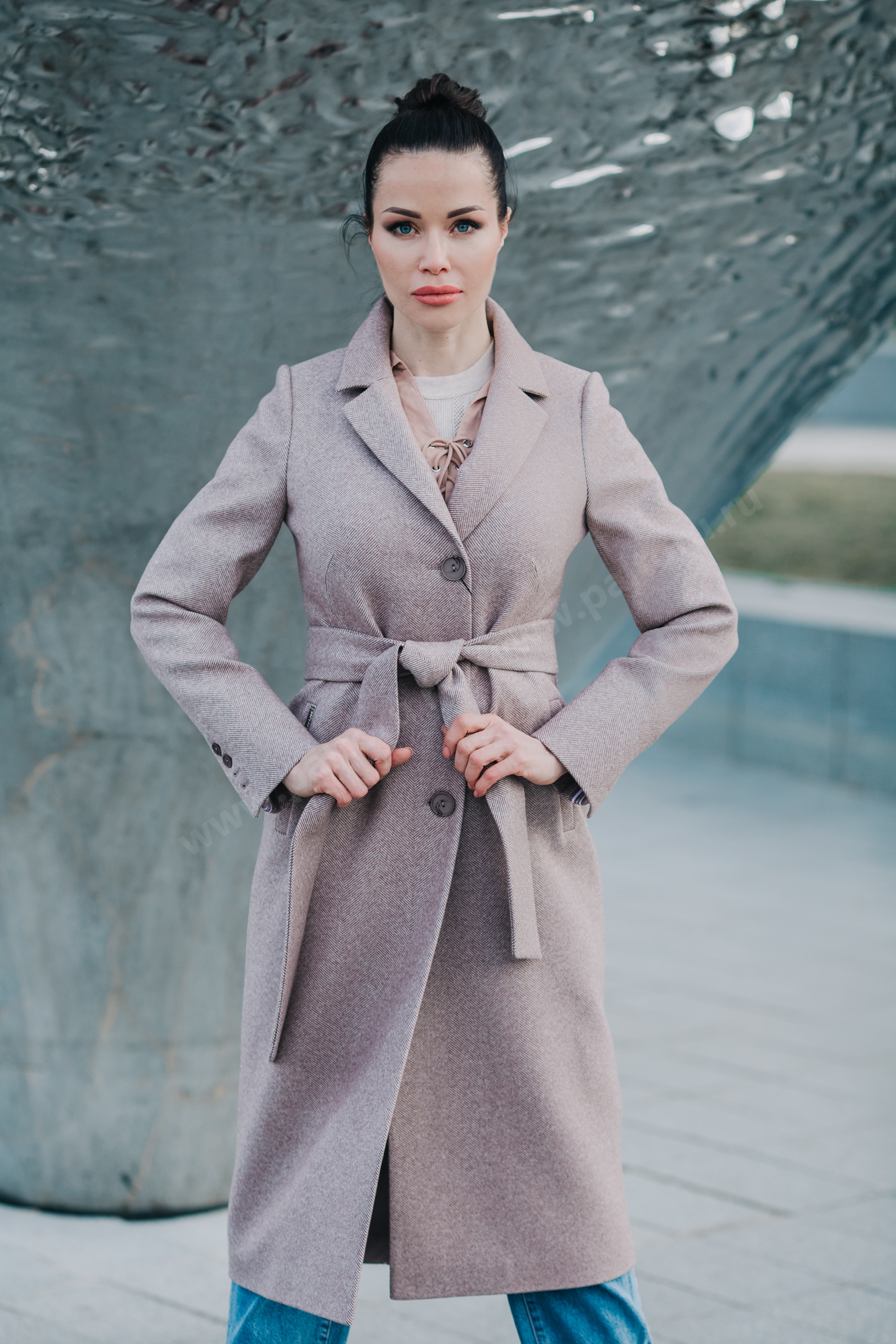 Женские модные пальто года - тенденции и фото