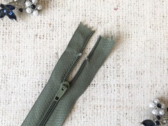 Молния брючная спираль полуавтомат, L 20 см, Т3, н/р, светлый хаки