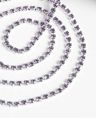 Цепь со стразами, ss 8, ш. 2,4 мм, фиолетовый в серебряной