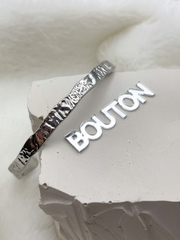 Браслет серебристый с мятым дизайном