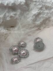 Пуговицы серебристые с нежно-розовым жемчугом и стразами