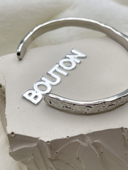 Браслет серебристый с мятым дизайном