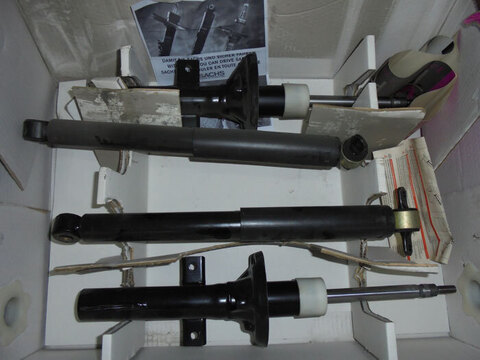 118833 Комплект амортизаторов