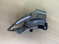 Переключатель на велосипед Shimano Deore FD-M590 3x9 (передний)