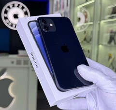 iPhone 12, 128 ГБ б/у