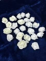 Роза из фоамирана круглая 3-3,5 см, бело-кремовый микс, набор 24 шт.