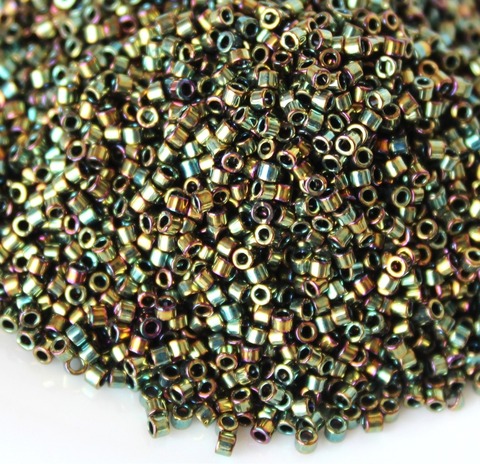 DB-0024 Бисер цилиндрический Миюки делика 11/0 Зеленый металлик радужный /Miyuki delica 11/0 Metallic Green AB
