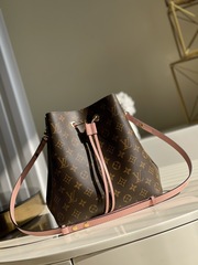 Louis Vuitton NeoNoe MM