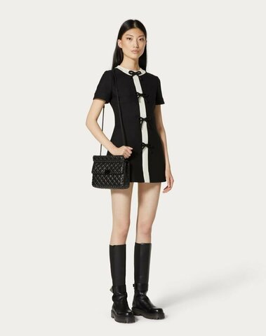 Сумка женская Valentino Rockstud Spike Medium черный