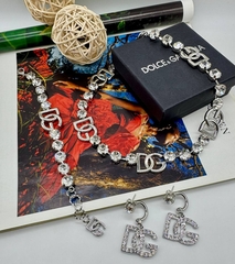 braslet-cep-s-logotipom-dolce-g-s-kub-cirkoniyami