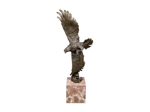Бронзовая скульптура Парящий орёл